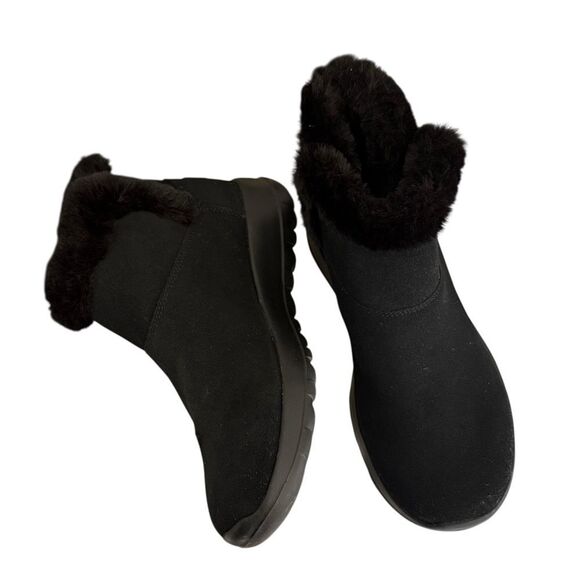 Skechers Womens On The Go Black Suede Pull On Winter Ankle Boots Faux Fur Size 7 - Picture 5 of 12
